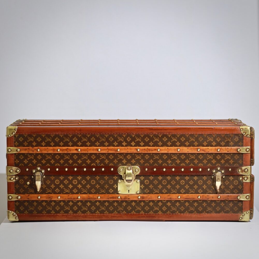 Louis Vuitton on X: VIA Treasure Trunk. The allowlist is now closed.  #LouisVuitton invites selected voyagers to take part in the sale of the VIA  Treasure Trunks on Friday, June 16th, with
