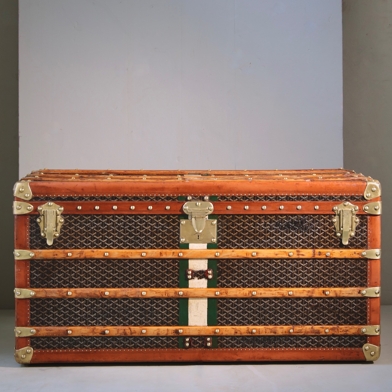 eled-trunk-goyard-thumbnail-product-5784